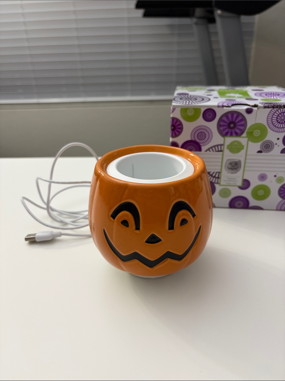 Scentsy Tabletop Fan Diffuser Happy Jack Orange Pumpkin Halloween